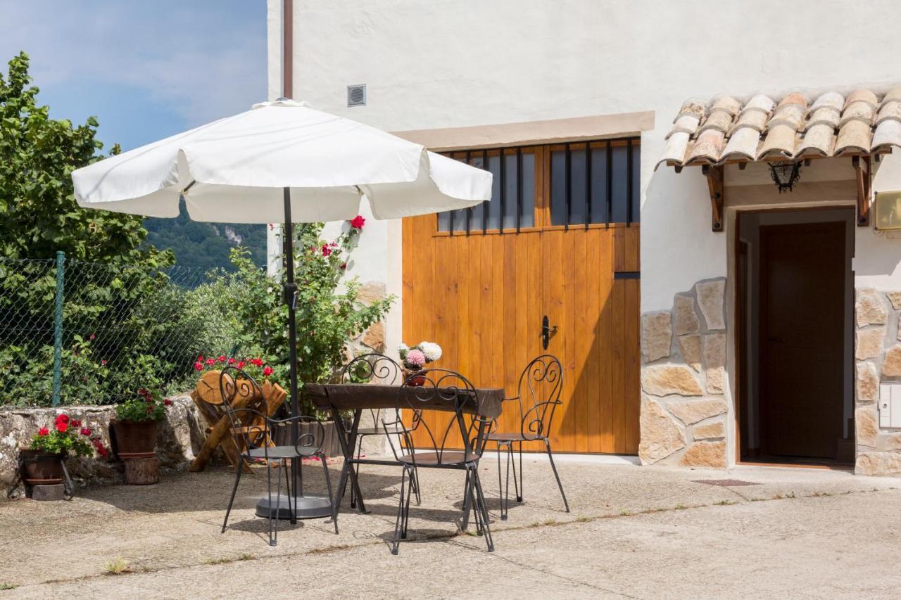 Casa Lizarrosta En Nacedero Del Urederra Villa Baquedano Luaran gambar